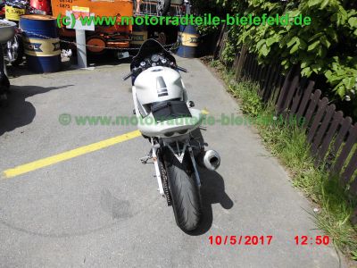 Yamaha_YZF-R1_RN01_EZ2000_Rennmaschine_weiss_Heck-Umbau_Akrapovic_Sport-Auspuff_GFK-Verkleidung_-_Teile_Ersatzteile_parts_spares_spare-parts_ricambi_repuestos_wie_R1_RN04-4.jpg