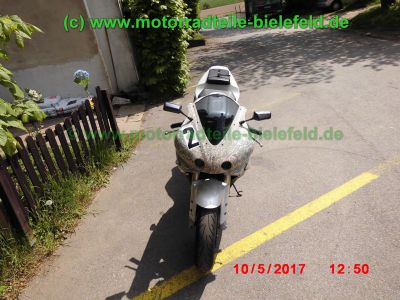 Yamaha_YZF-R1_RN01_EZ2000_Rennmaschine_weiss_Heck-Umbau_Akrapovic_Sport-Auspuff_GFK-Verkleidung_-_Teile_Ersatzteile_parts_spares_spare-parts_ricambi_repuestos_wie_R1_RN04-5.jpg