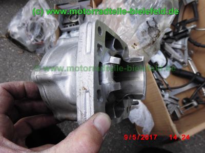 Suzuki_RGV250_GAMMA_VJ22B_Zweizylinder_Zweitakt_two-stroke_-_Teile_Ersatzteile_parts_spares_spare-parts_ricambi_repuestos_wie_VJ21_VJ23_Aprilia_RS250-122.jpg