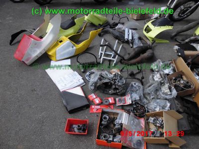 Suzuki_RGV250_GAMMA_VJ22B_Zweizylinder_Zweitakt_two-stroke_-_Teile_Ersatzteile_parts_spares_spare-parts_ricambi_repuestos_wie_VJ21_VJ23_Aprilia_RS250-41.jpg