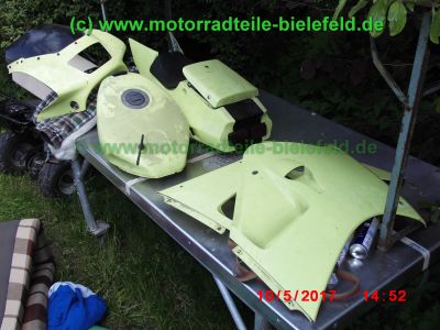 Suzuki_RGV250_GAMMA_VJ22B_Zweizylinder_Zweitakt_two-stroke_Supersportler_Tuning_an_Fahrwerk_Motor_-_no_VJ21_VJ23_Aprilia_RS250-11.jpg