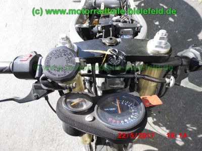 Suzuki_RGV250_GAMMA_VJ22B_Zweizylinder_Zweitakt_two-stroke_Supersportler_Tuning_an_Fahrwerk_Motor_-_no_VJ21_VJ23_Aprilia_RS250-58.jpg