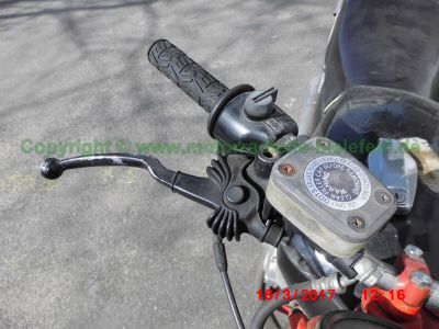 Yamaha_XS400_2A2_SOHC_schwarz_roter_Rahmen_Sito-Auspuff_–_wie_XS400SE_4G5_XS_250_360_1U4_1U5-10.jpg