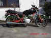 Yamaha_XS400_2A2_SOHC_schwarz_roter_Rahmen_Sito-Auspuff_–_wie_XS400SE_4G5_XS_250_360_1U4_1U5-1.jpg