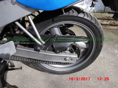 Honda_CB-1_CB400F_NC27_blau_Tankdellen_-_Motor_Technik_wie_CBR400RR_NC23_NC29-7.jpg