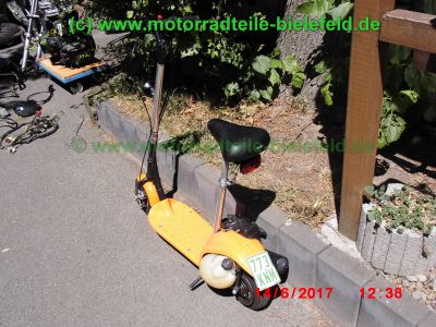 BLATA_2x_Blatino_Scooter_Mini-_Roller_Falt-Roller_Klapp-Roller_im_Stil_von_Go-Ped_GoPed_–_Mini-Scooter_Mokick_Mofa-57.jpg