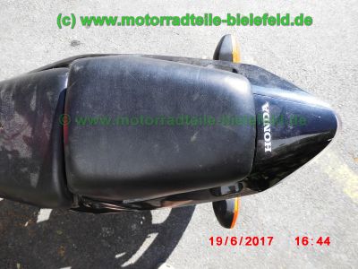 Honda_CBR125R_JC34_rot_Sturz_-_plus_Teile_Ersatzteile_parts_spares_spare-parts_ricambi_repuestos_wie_JC39-247.jpg