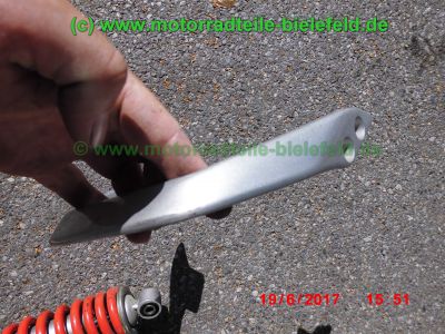 Honda_CBR125R_JC34_rot_Sturz_-_plus_Teile_Ersatzteile_parts_spares_spare-parts_ricambi_repuestos_wie_JC39-69.jpg