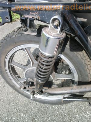 Kawasaki_KZ_400_J_4-Zylinder_Extras_-_wie_KZ_400_500_550_A_B_C_D_E_J_K_L_162.jpg
