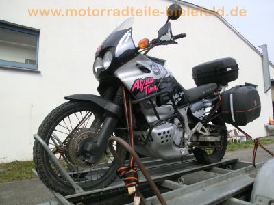 Honda_XRV_750_Africa_Twin_RD07_1__Hd__Extras_Touratech_Mikuni_GIVI_-_wie_RD04_XRV_XL_600_650_V_Transalp_13.jpg