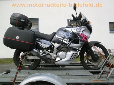 Honda_XRV_750_Africa_Twin_RD07_1__Hd__Extras_Touratech_Mikuni_GIVI_-_wie_RD04_XRV_XL_600_650_V_Transalp_36.jpg