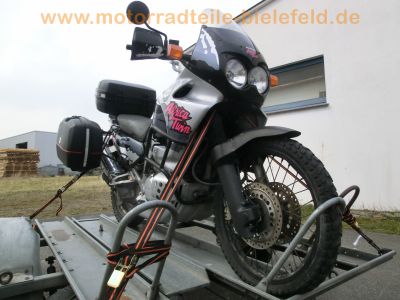 Honda_XRV_750_Africa_Twin_RD07_1__Hd__Extras_Touratech_Mikuni_GIVI_-_wie_RD04_XRV_XL_600_650_V_Transalp_37.jpg