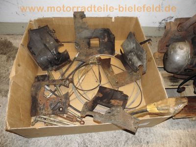 Steyr-Daimler-Puch_Haflinger_703AP_4x4_Allrad-LKW_-_Ersatzteile_Teile_spare-parts_Motor_Vergaser_Dynastarter_Technik_wie_Steyr-Puch_500_650_700AP_Haflinger_144.jpg