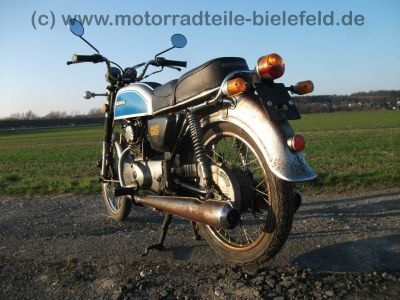 Honda_CB_125_K_blau-weiss_wie_CB_125_200_250_K_T_G_4.jpg