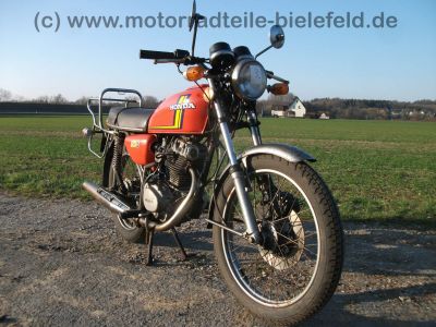 Honda_CB_125_S_J_orange_FEHLING_Gepaecktraeger_-_wie_CB_CL_TL_XL_SL_100_125_K_S_35.jpg
