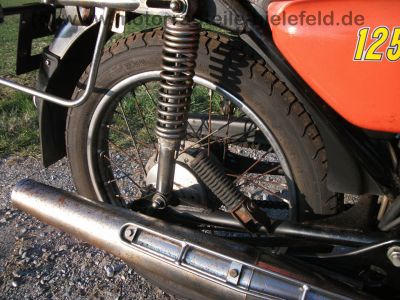 Honda_CB_125_S_J_orange_FEHLING_Gepaecktraeger_-_wie_CB_CL_TL_XL_SL_100_125_K_S_47.jpg