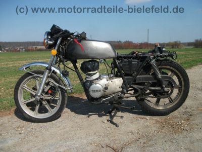 Yamaha_XS_360_1U4_teilzerlegt_wie_XS_250_360_400_SOHC_SE_1U5_2A2_4G5_70.jpg